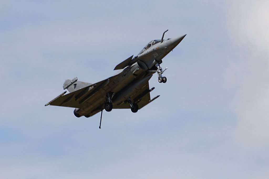 Rafale-F12-c.jpg