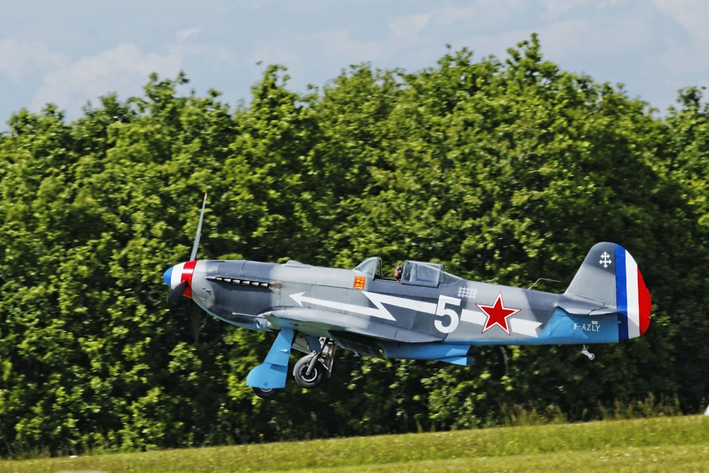 YAK-3-f-Normandie-Niemen.jpg